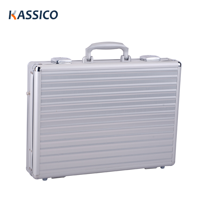 Aktentasche aus Aluminium